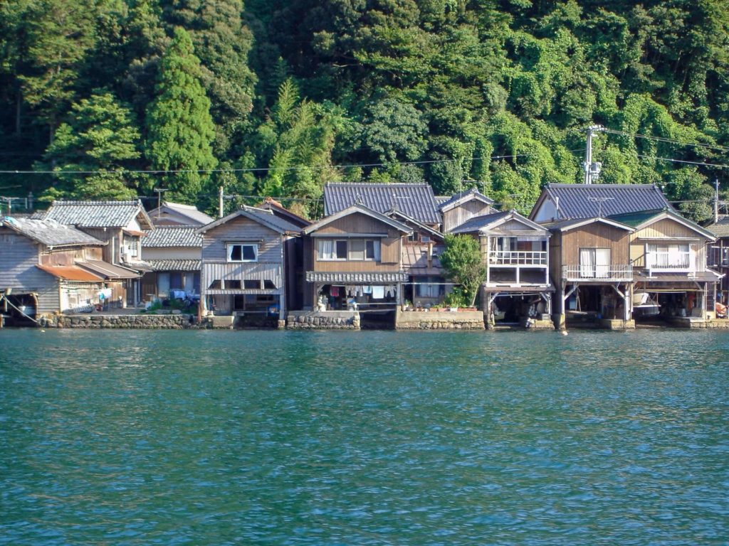 京都 大阪から海の京都 伊根の舟屋 と天橋立へ心みちる日帰りドライブ 関西のドライブならルートリップ Rootripー